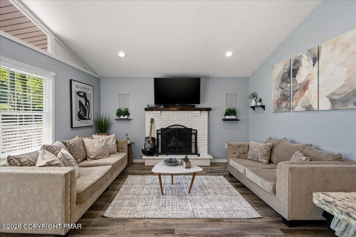 Living Room - 1739 Rolling Hills Drive, Tobyhanna, PA 18466