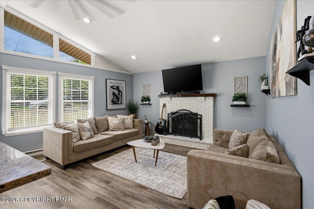 Living Room - 1739 Rolling Hills Drive, Tobyhanna, PA 18466, Tobyhanna
