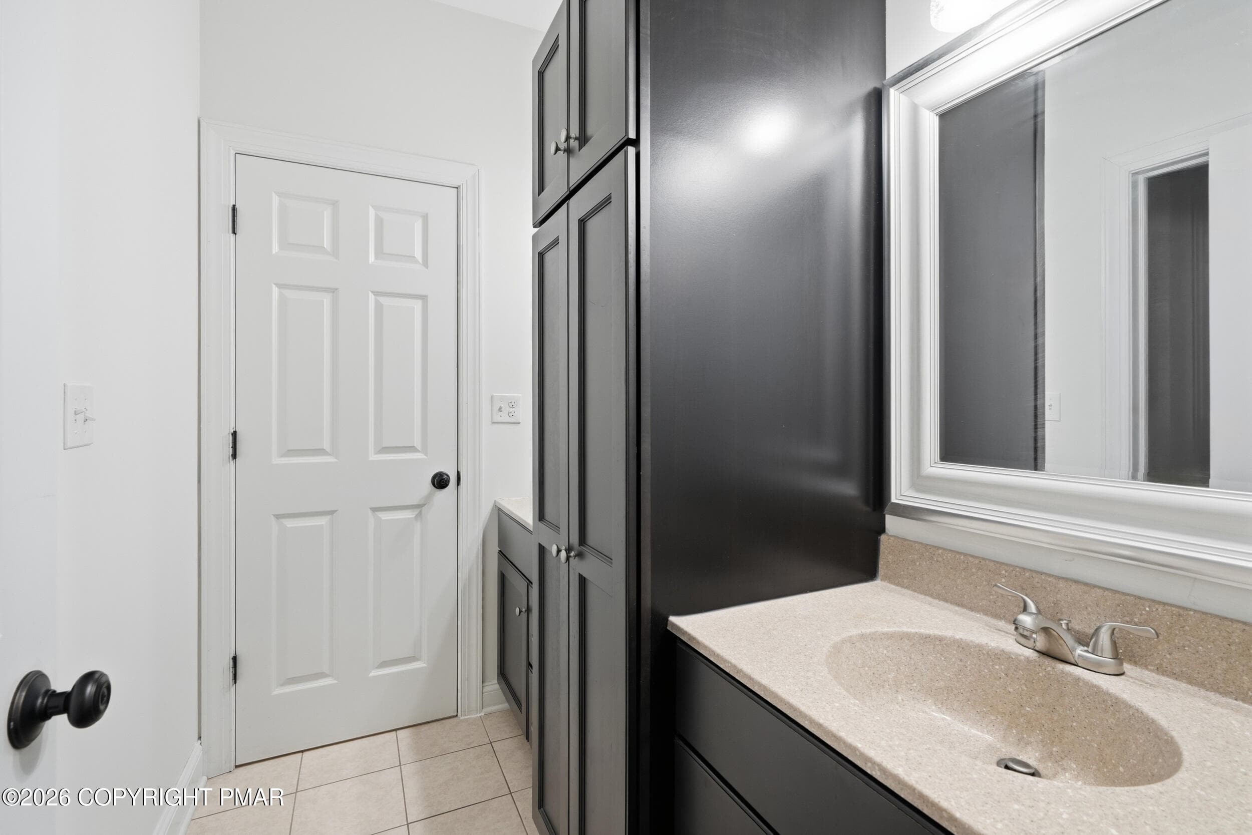 65_int 64 - 55 Island Court, Easton, PA 18042, Easton