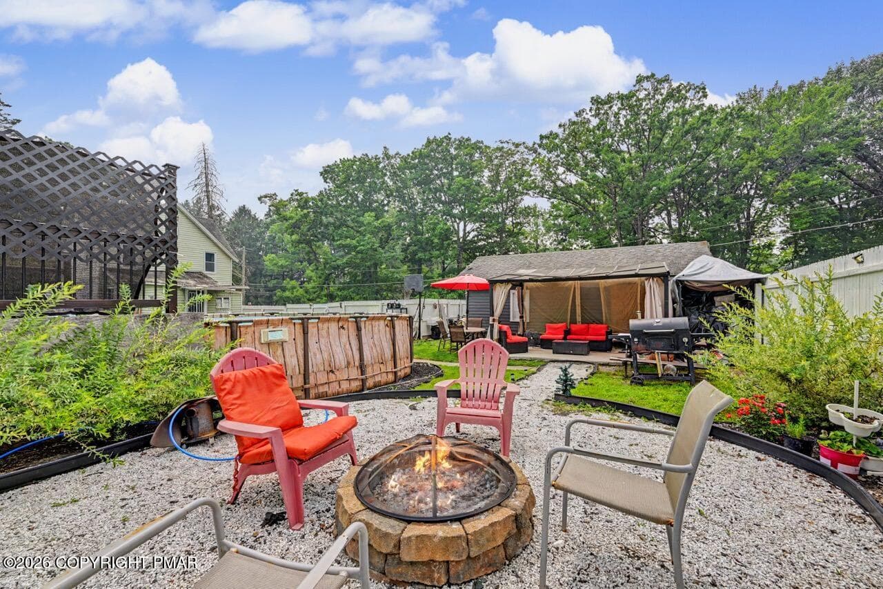 98 Fairview Ave 04 Large - 98 Fairview Avenue, Mount Pocono, PA 18344, Mount Pocono