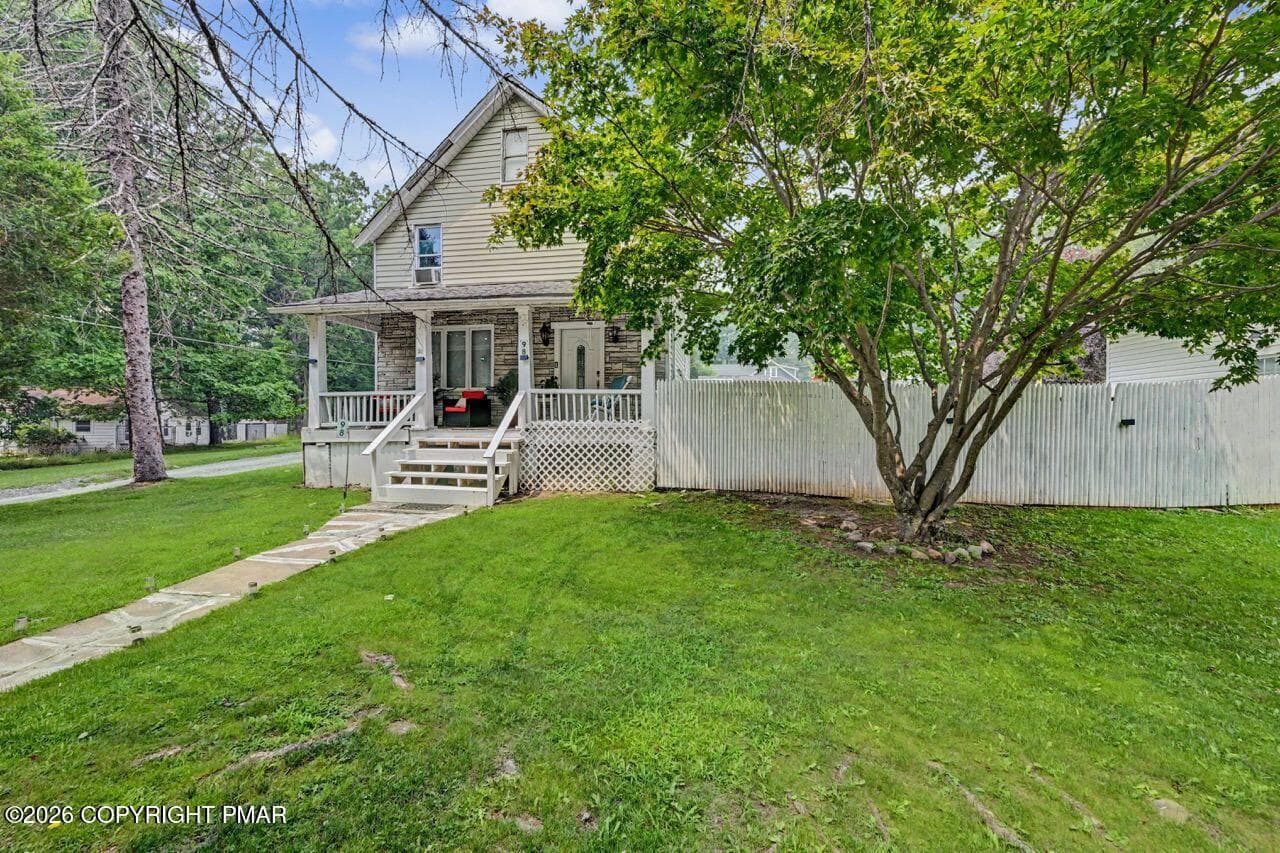 98 Fairview Ave 48 Large - 98 Fairview Avenue, Mount Pocono, PA 18344, Mount Pocono