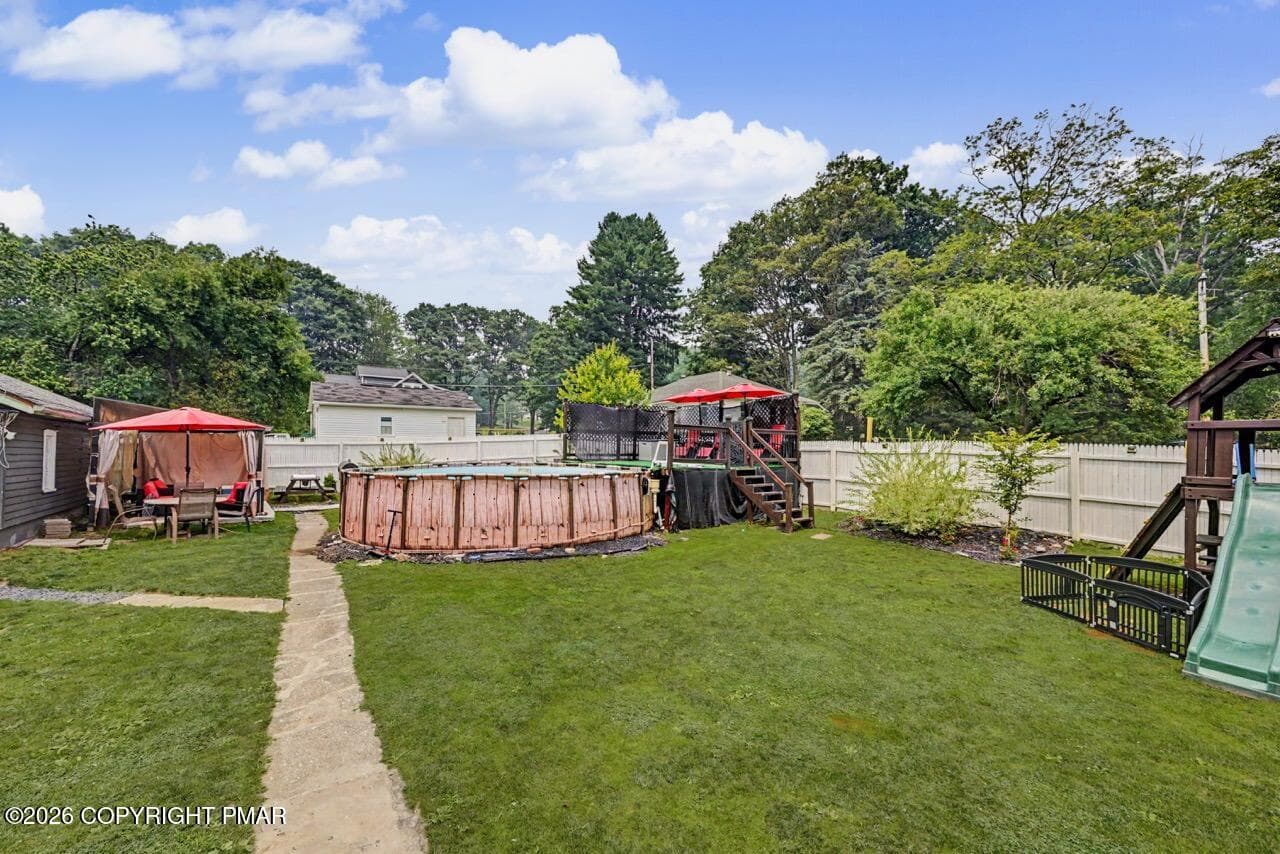 98 Fairview Ave 56 Large - 98 Fairview Avenue, Mount Pocono, PA 18344, Mount Pocono