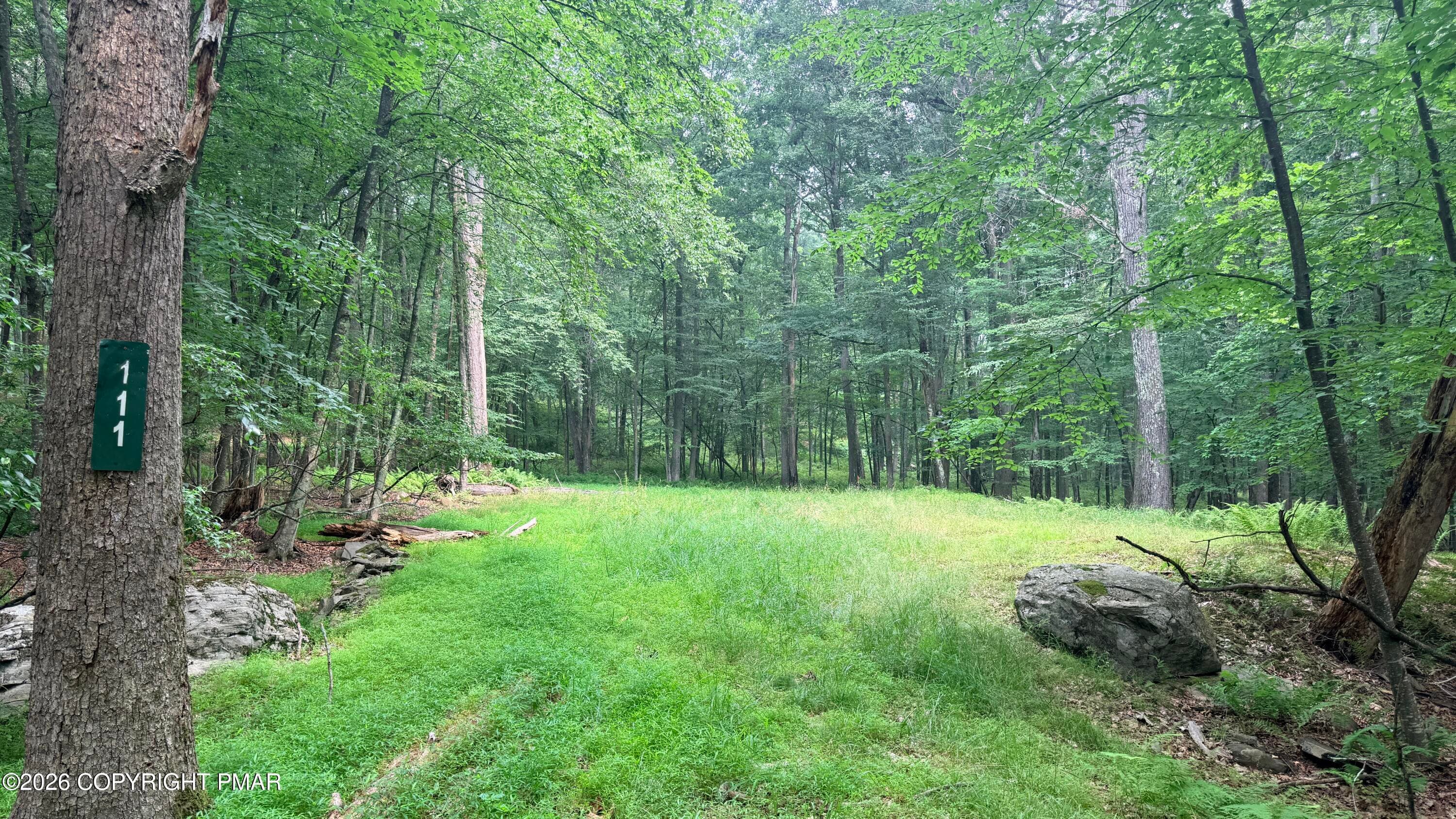 111 Lake View Circle, Hawley, PA 18428