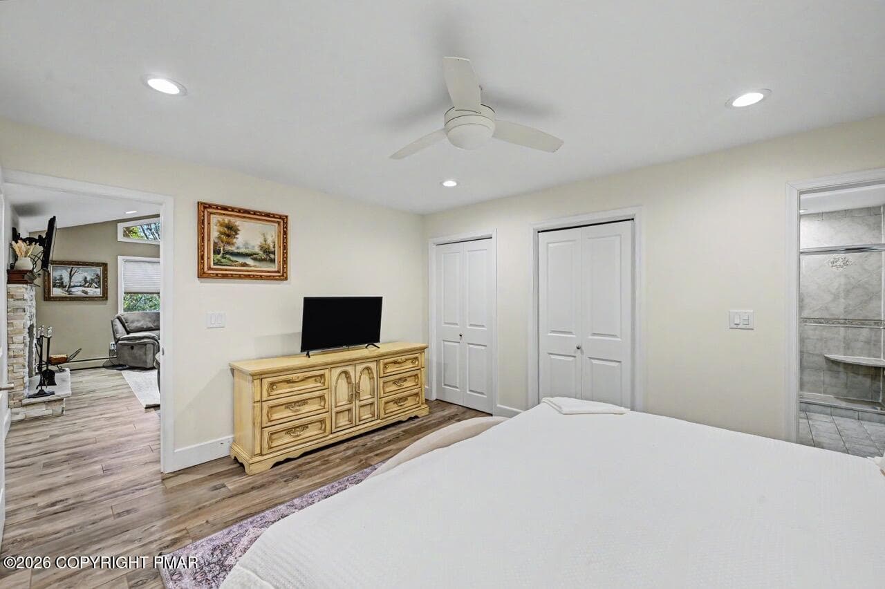 Primary Suite - 5215 Pioneer Trail, Pocono Pines, PA 18350