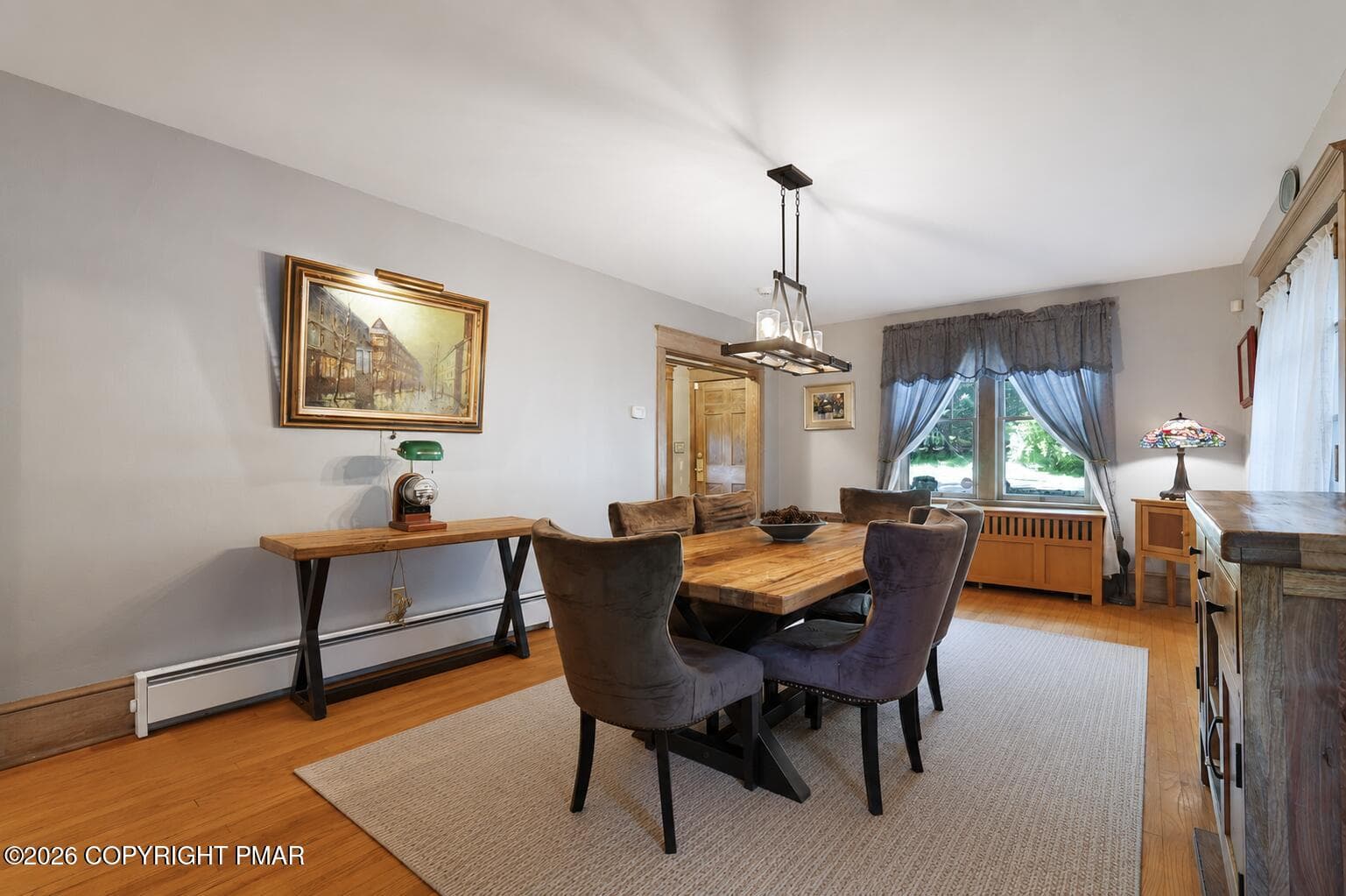 Din - 55 Center Avenue, Mount Pocono, PA 18344, Mount Pocono