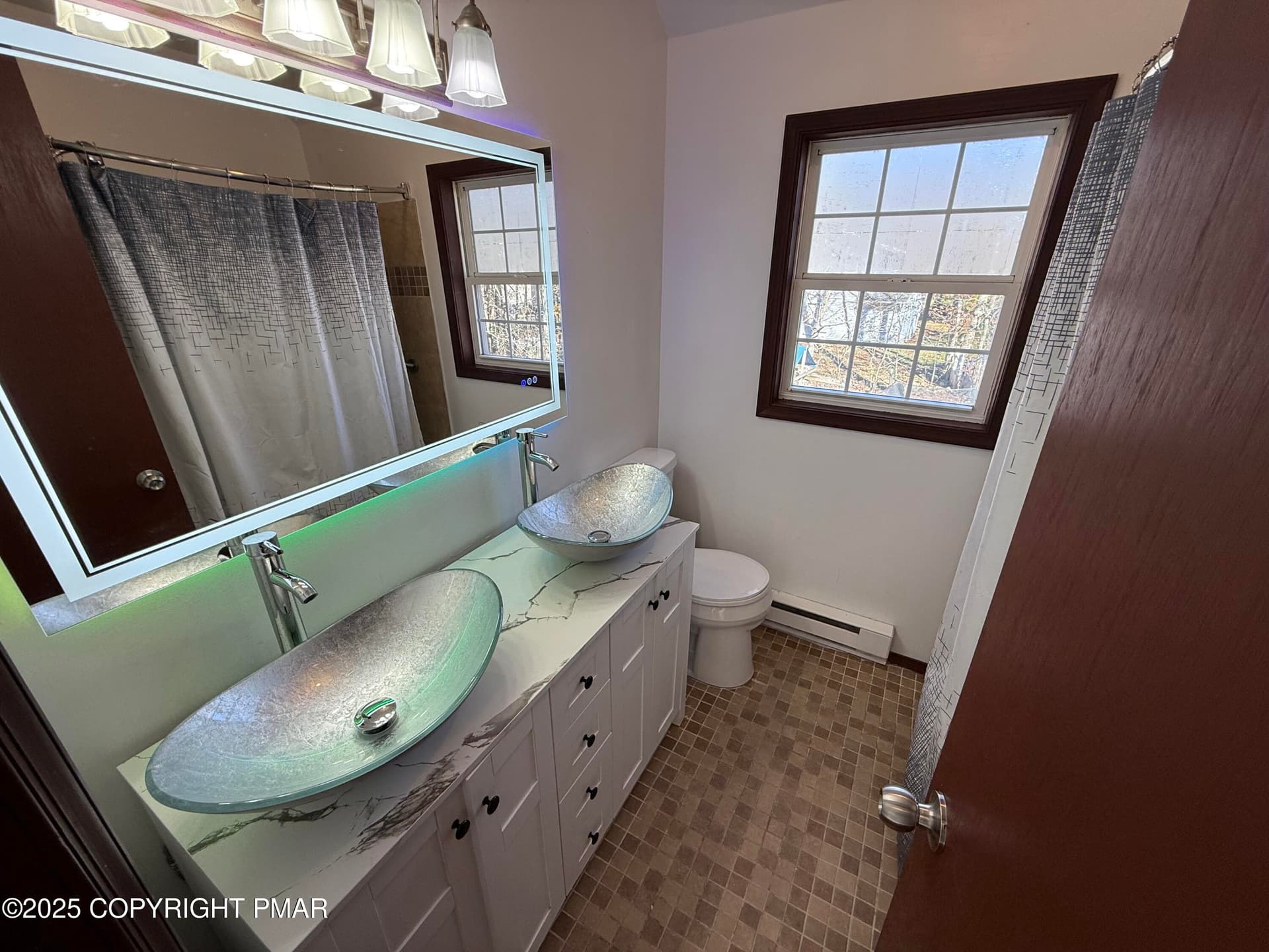 Main bathroom - 9043 Idlewild Drive, Tobyhanna, PA 18466