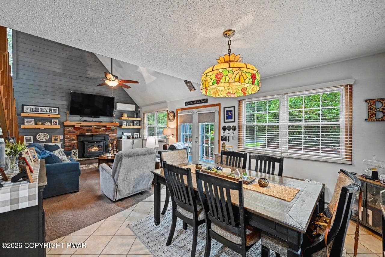 Sorry... The Lamp has been switched out - 3123 Lewis Crown Drive, Tobyhanna, PA 18466, Tobyhanna