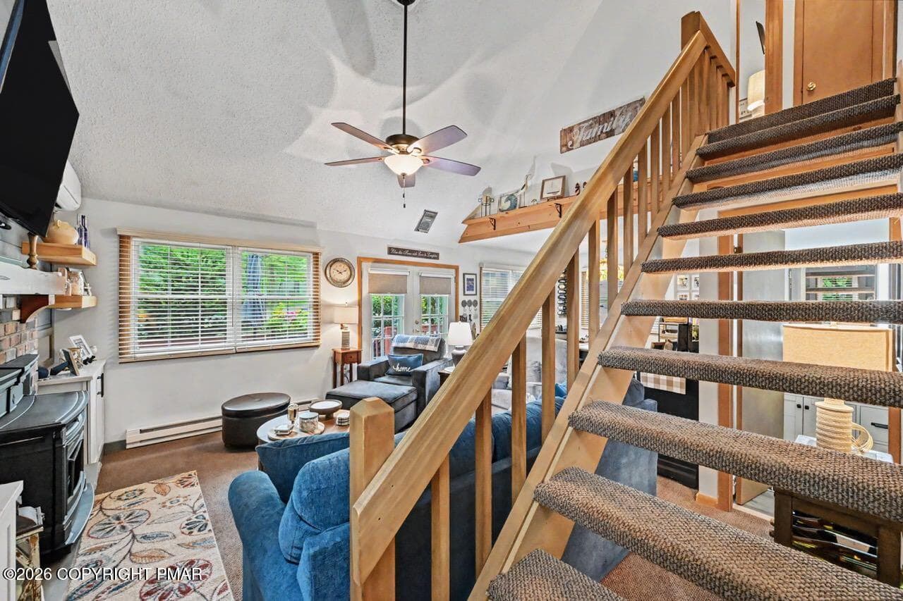 Let's Go Upstairs! - 3123 Lewis Crown Drive, Tobyhanna, PA 18466, Tobyhanna