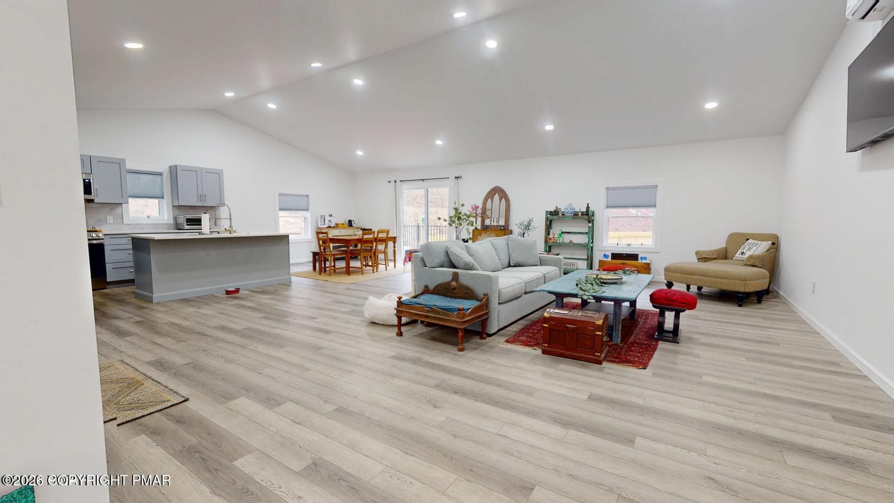 Open concept living - 109 Pitch Pine Lane, Milford, PA 18337, Milford