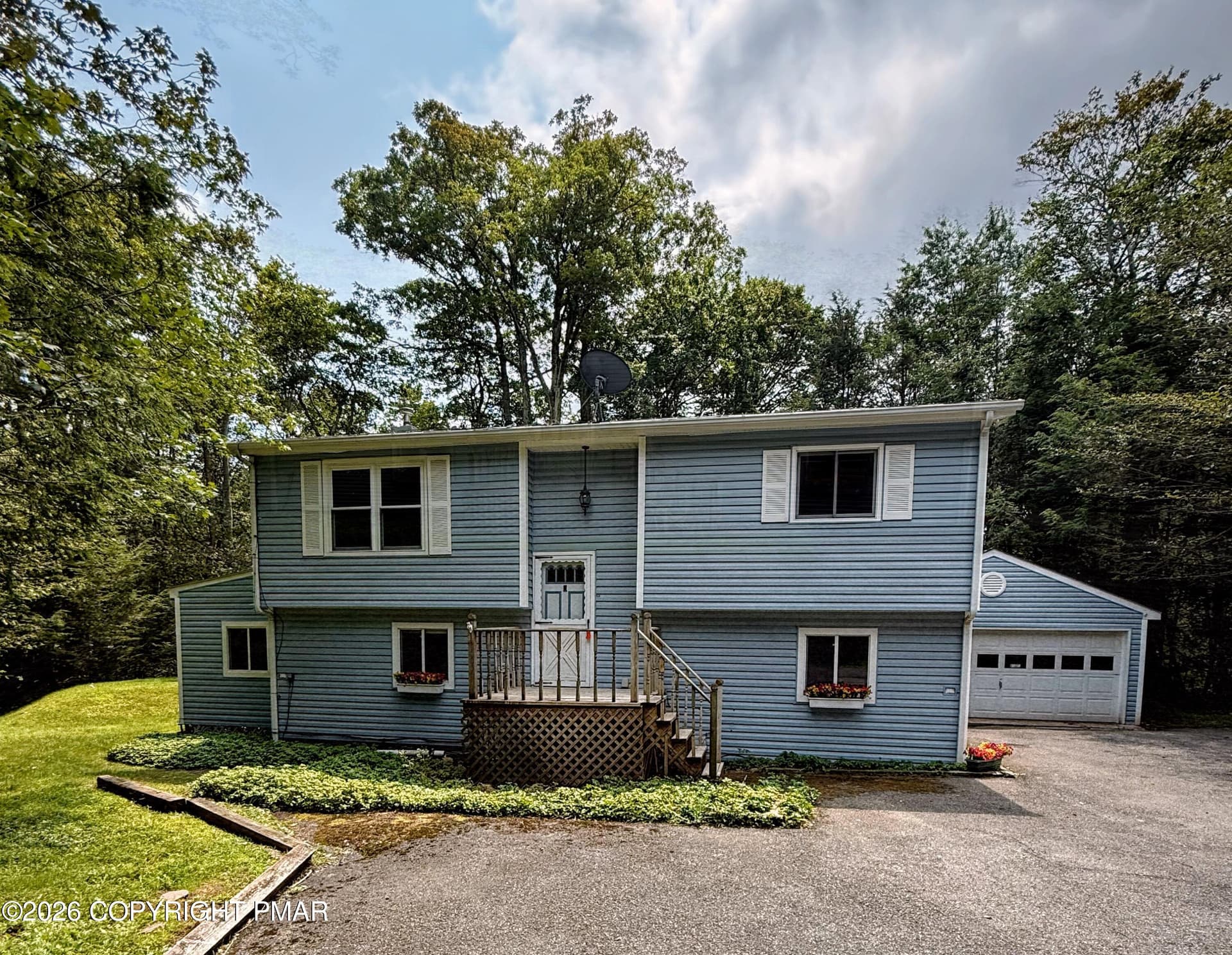 IMG_5699 - 304 Leaf Street, Tobyhanna, PA 18466