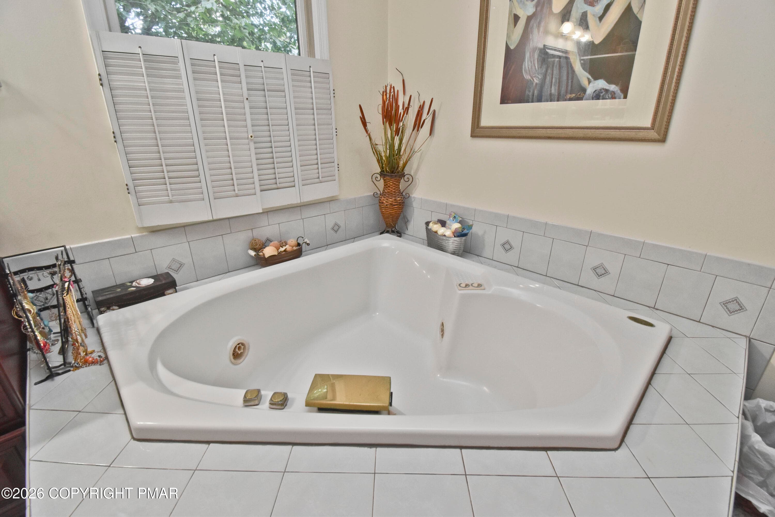 7 Primary Bath (3) - 105 Kent Road, Stroudsburg, PA 18360, Stroudsburg