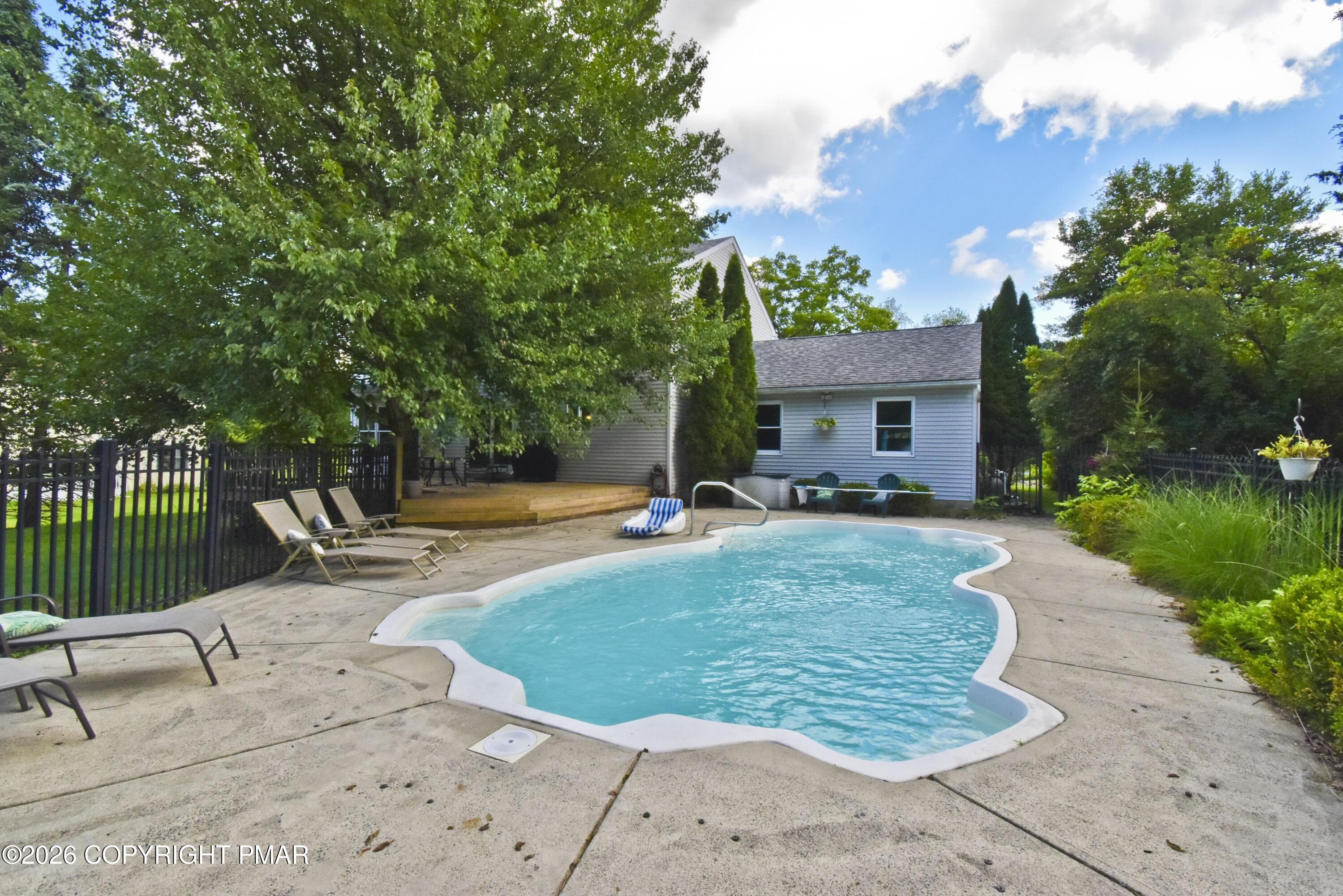 13 Pool (3) - 105 Kent Road, Stroudsburg, PA 18360, Stroudsburg