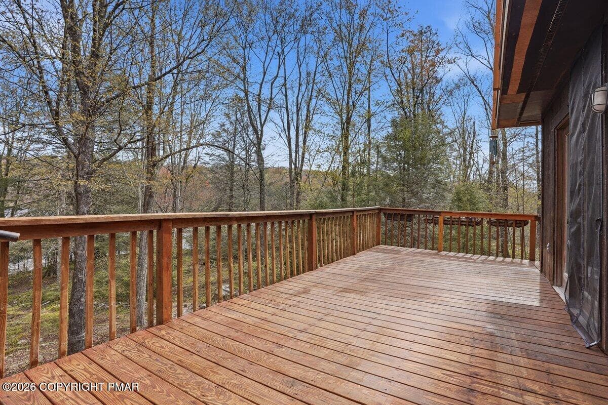 Middle deck - 106 Butternut Lane, Canadensis, PA 18325, Canadensis
