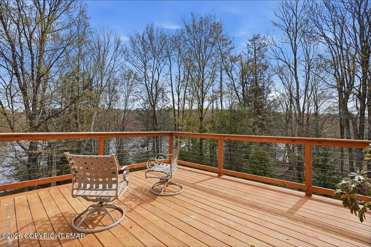 middle deck - 106 Butternut Lane, Canadensis, PA 18325, Canadensis