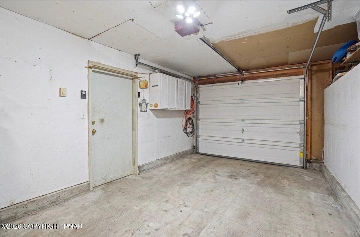 Garage - 106 Butternut Lane, Canadensis, PA 18325, Canadensis