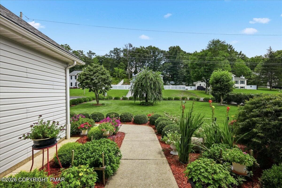 15-Photo-14 - 906 Horizon Drive, Stroudsburg, PA 18360, Stroudsburg
