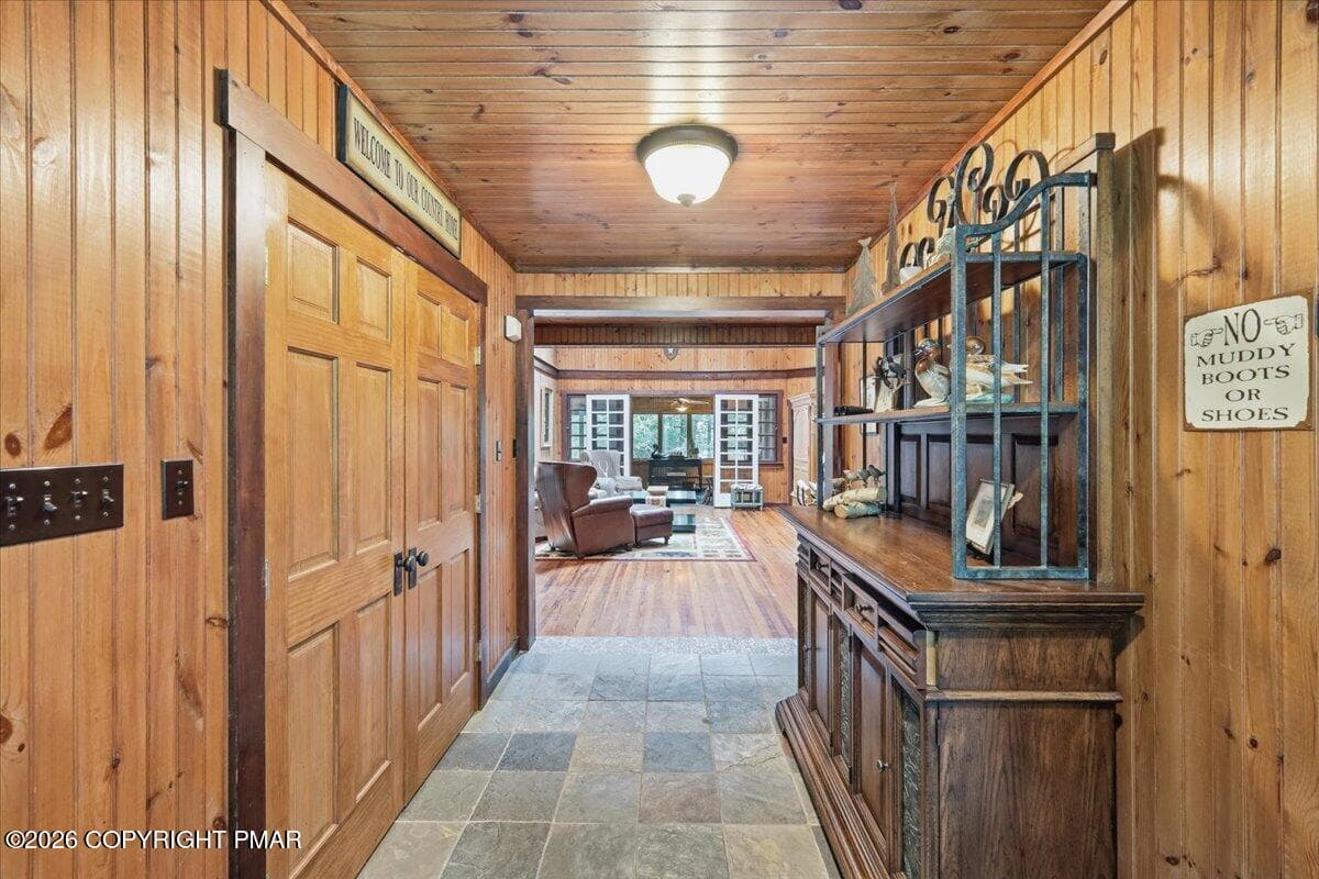 Foyer - 214 Goldenrod Lane, Buck Hill Falls, PA 18323, Buck Hill Falls