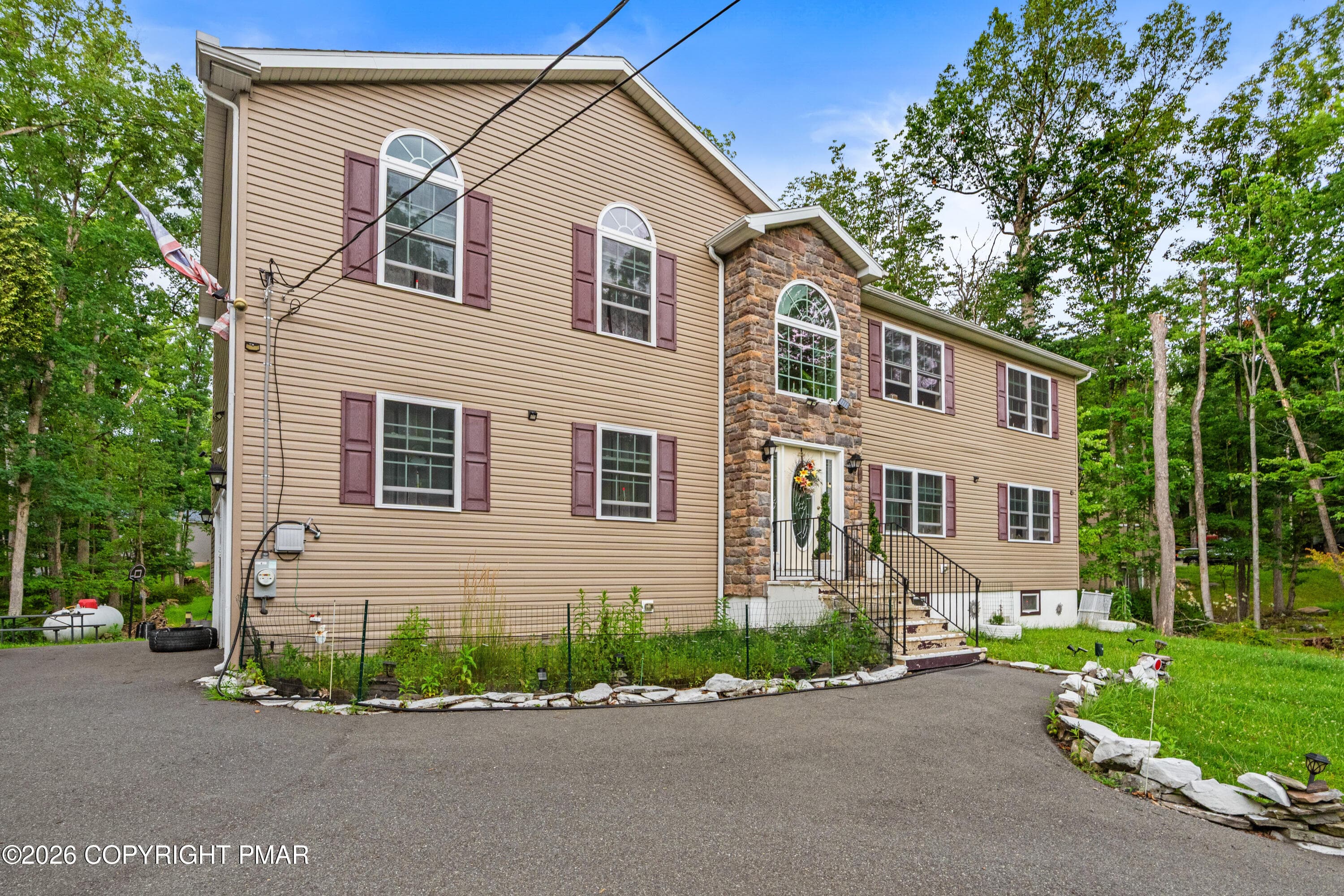 _DJF3707 - 195 Sunrise Loop, Henryville, PA 18332, Henryville