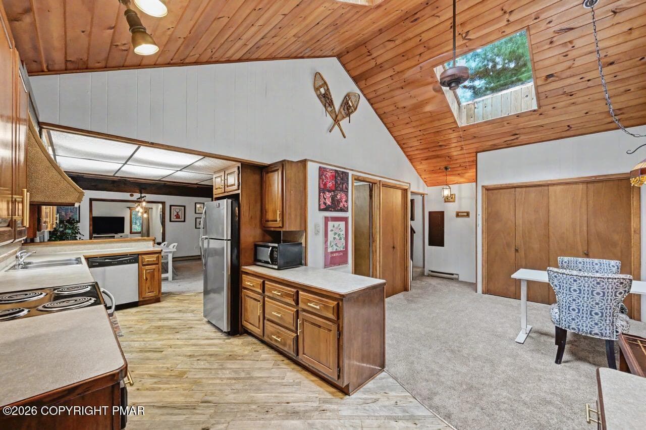 1177 Deer Trail Rd 29 Large - 1177 Deer Trail Road, Pocono Pines, PA 18350
