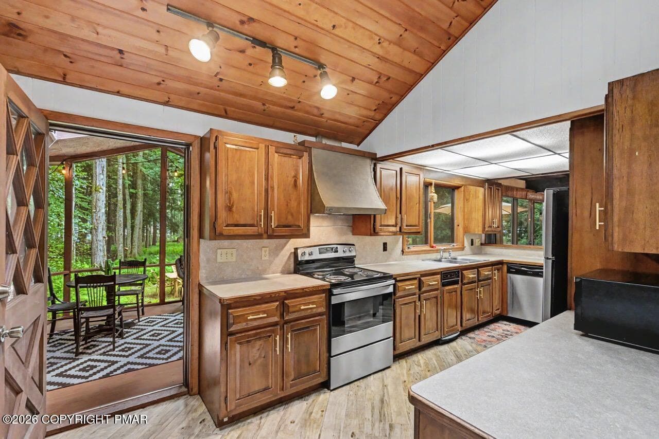1177 Deer Trail Rd 36 Large - 1177 Deer Trail Road, Pocono Pines, PA 18350