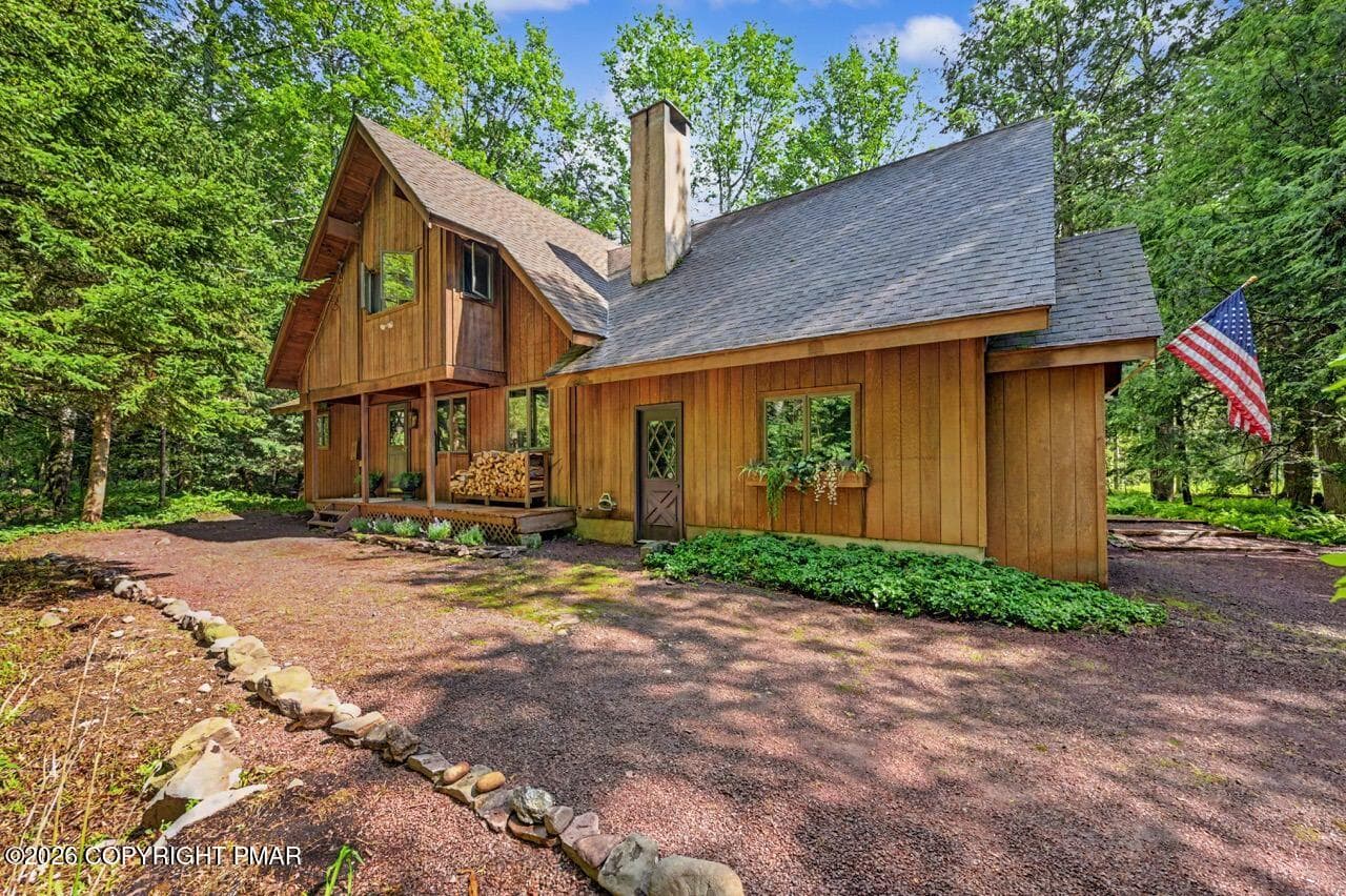 1177 Deer Trail Rd 06 Large - 1177 Deer Trail Road, Pocono Pines, PA 18350