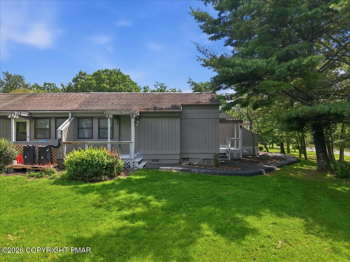 26-036_dji_fly_20260806_143620_0118_1786 - 105 Condor Drive unit 36, Tamiment, PA 18371, Tamiment