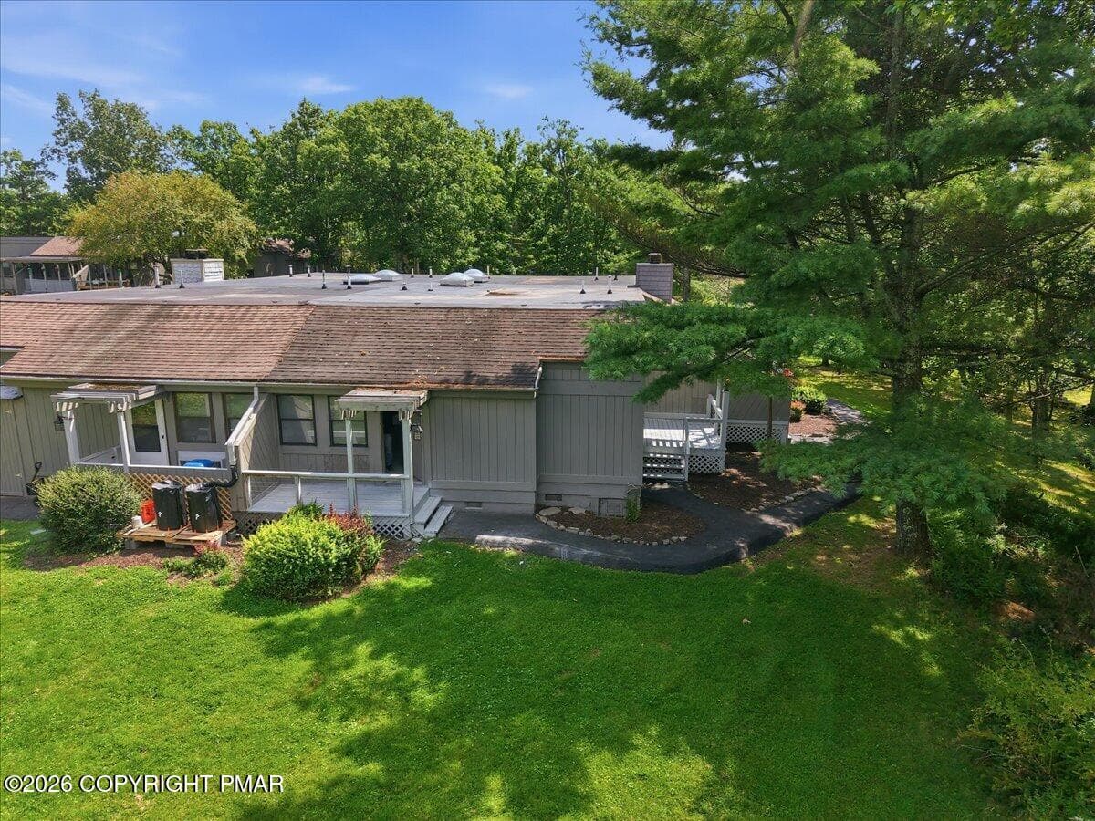 38-034_dji_fly_20260806_143612_0116_1786 - 105 Condor Drive unit 36, Tamiment, PA 18371, Tamiment