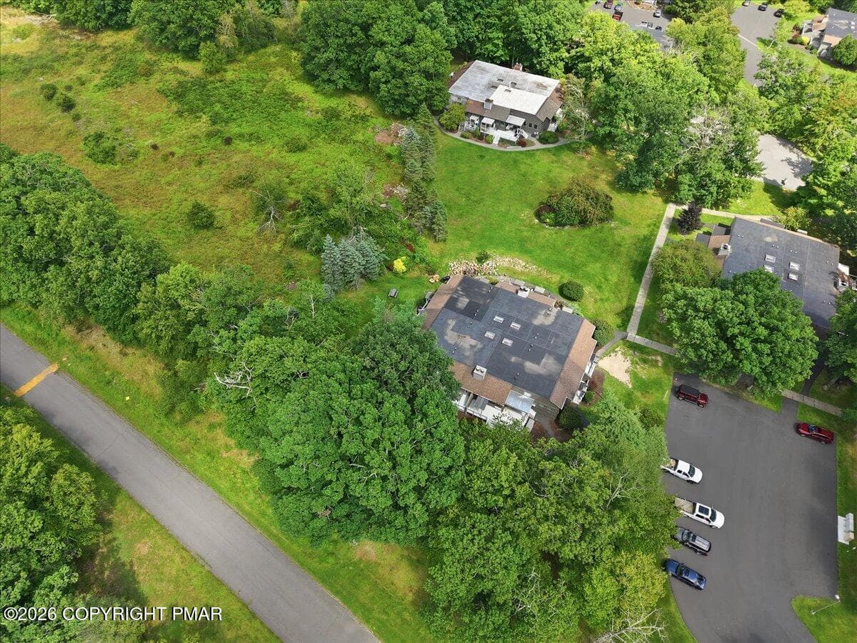 41-dji_fly_20260806_143810_0128_17860416 - 105 Condor Drive unit 36, Tamiment, PA 18371, Tamiment