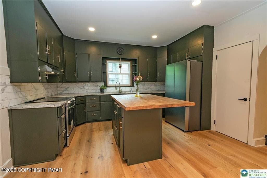 25 - 100 Creek Road, Bangor, PA 18013, Bangor
