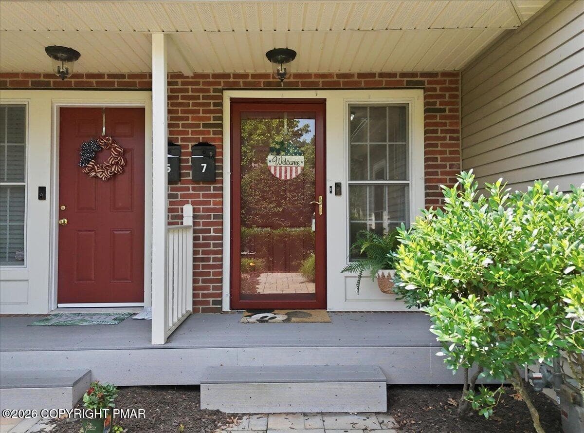 Porch/Front Entry - 7 Oak Leaf Lane, East Stroudsburg, PA 18301, East Stroudsburg