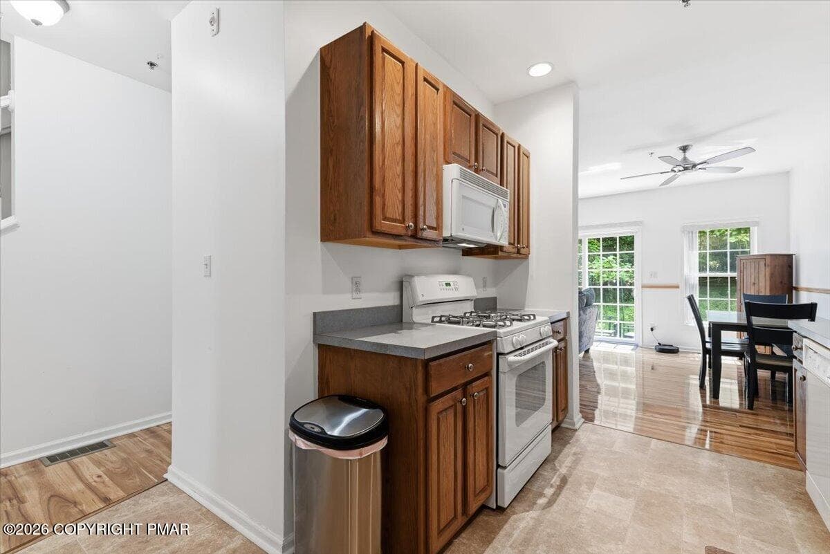 Kitchen/Dining Area - 7 Oak Leaf Lane, East Stroudsburg, PA 18301, East Stroudsburg