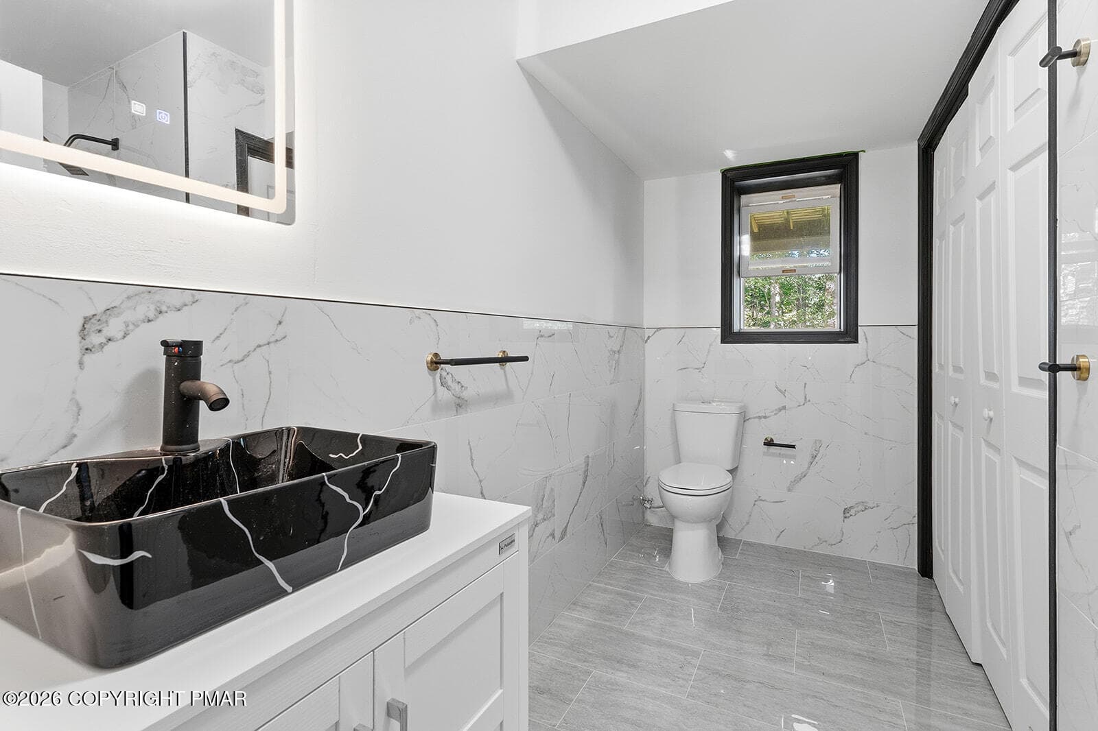 Bathroom with Laundry - 2081 Minqua Trail, Tobyhanna, PA 18466