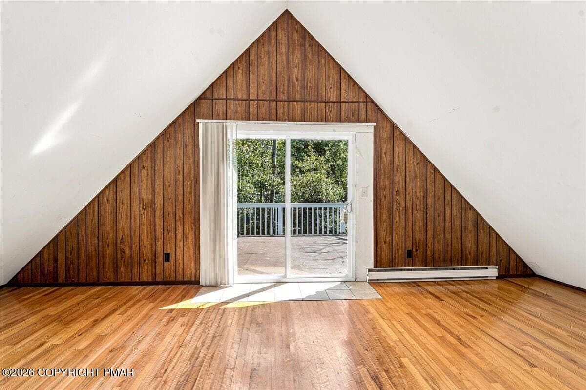 Loft - 6520 Runnymeade Lane, Tobyhanna, PA 18466