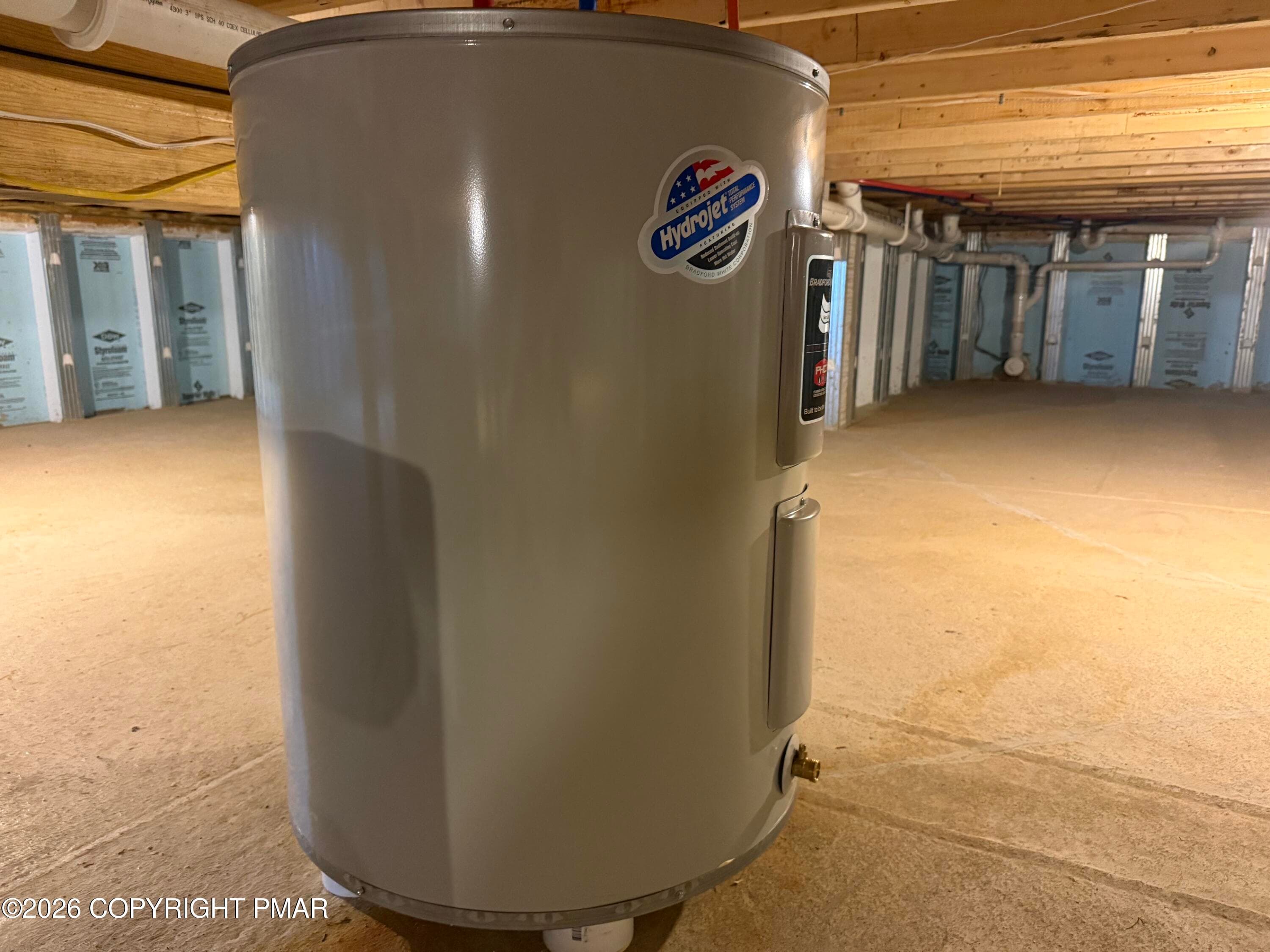 water heater - 48 Keats Lane, Albrightsville, PA 18210, Albrightsville