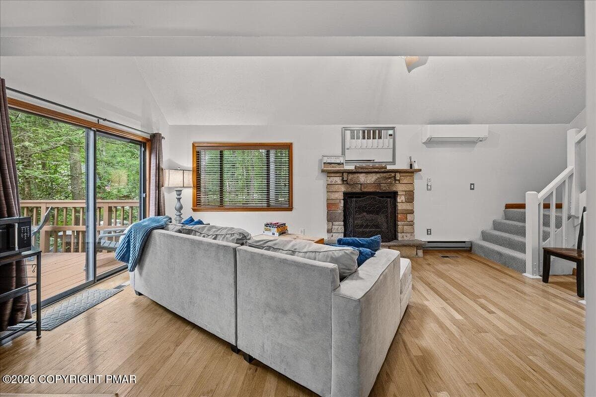 19-HomeView_Media-1152_Wallenpaupack_Dr - 1152 Wallenpaupack Drive, Lake Ariel, PA 18436