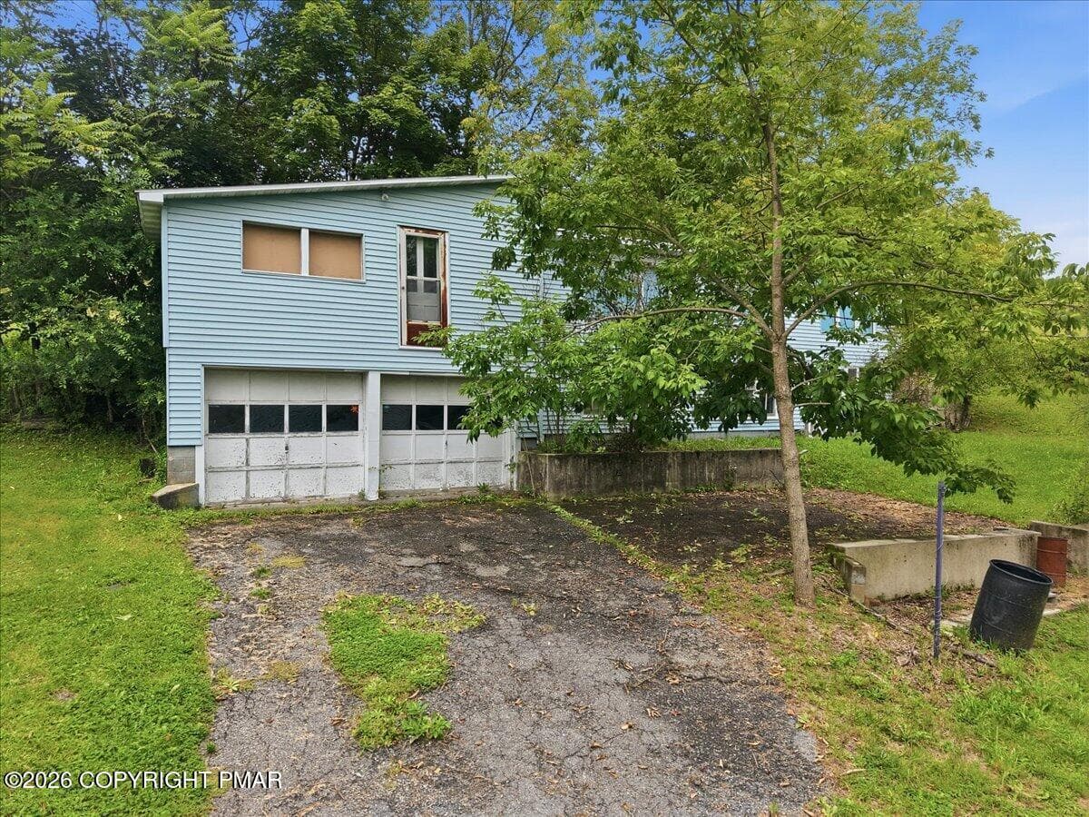 38-059_dji_fly_20260827_115220_0650_1787 - 341 Fairview Street, Lehighton, PA 18235, Lehighton