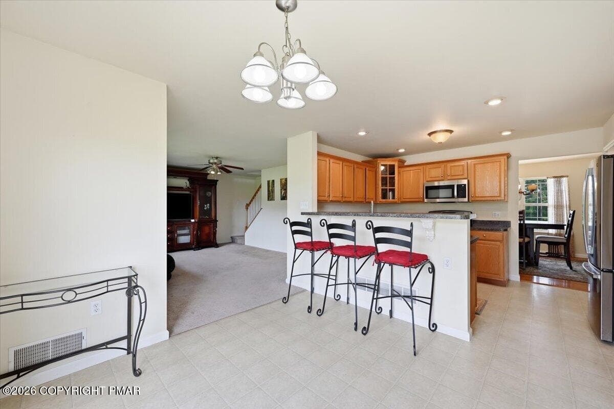 14Breakfast - 707 Gilbert Road, Gilbert, PA 18331