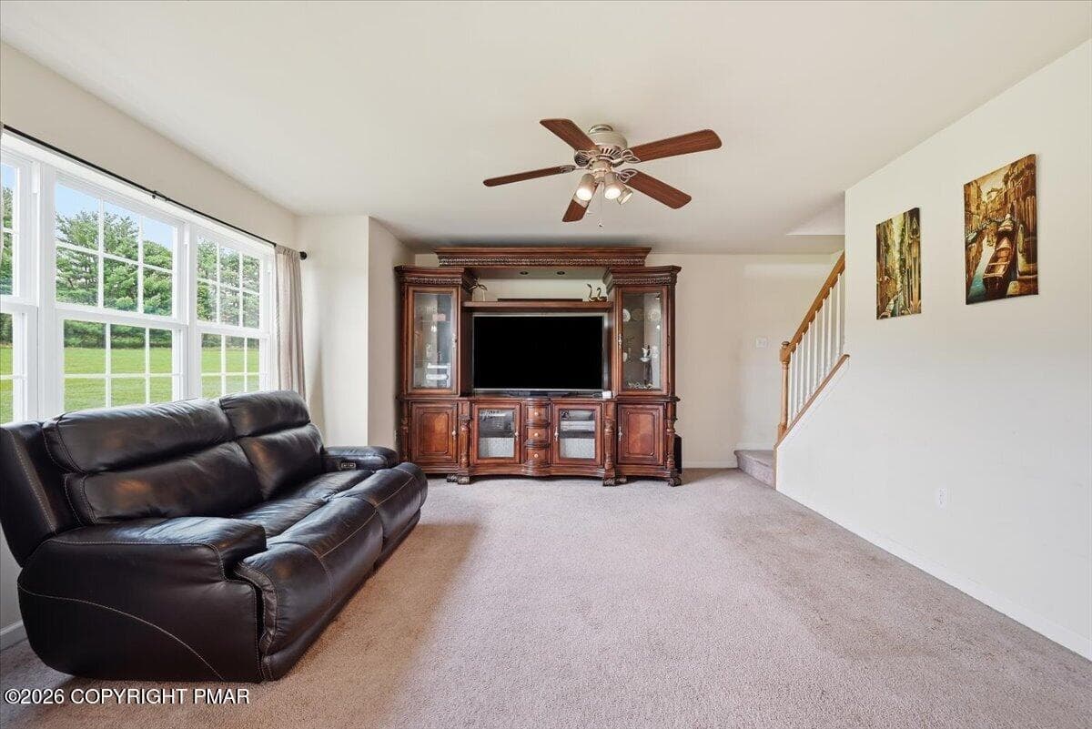 18Living - 707 Gilbert Road, Gilbert, PA 18331