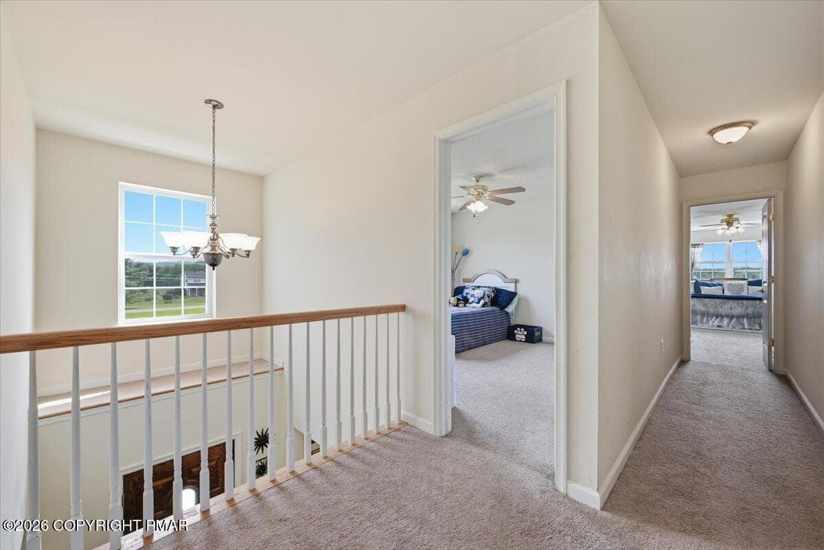 21Upstairs Landing - 707 Gilbert Road, Gilbert, PA 18331