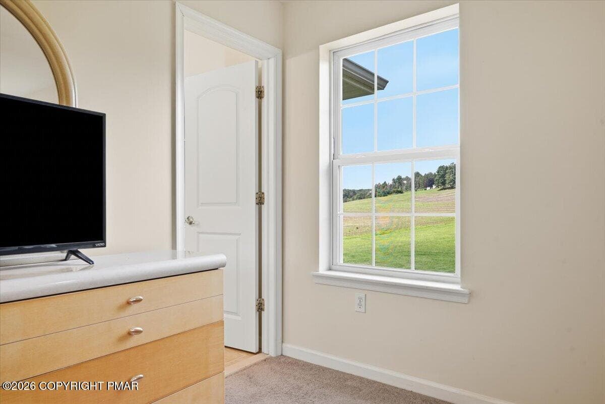 24 Bonus Room - 707 Gilbert Road, Gilbert, PA 18331