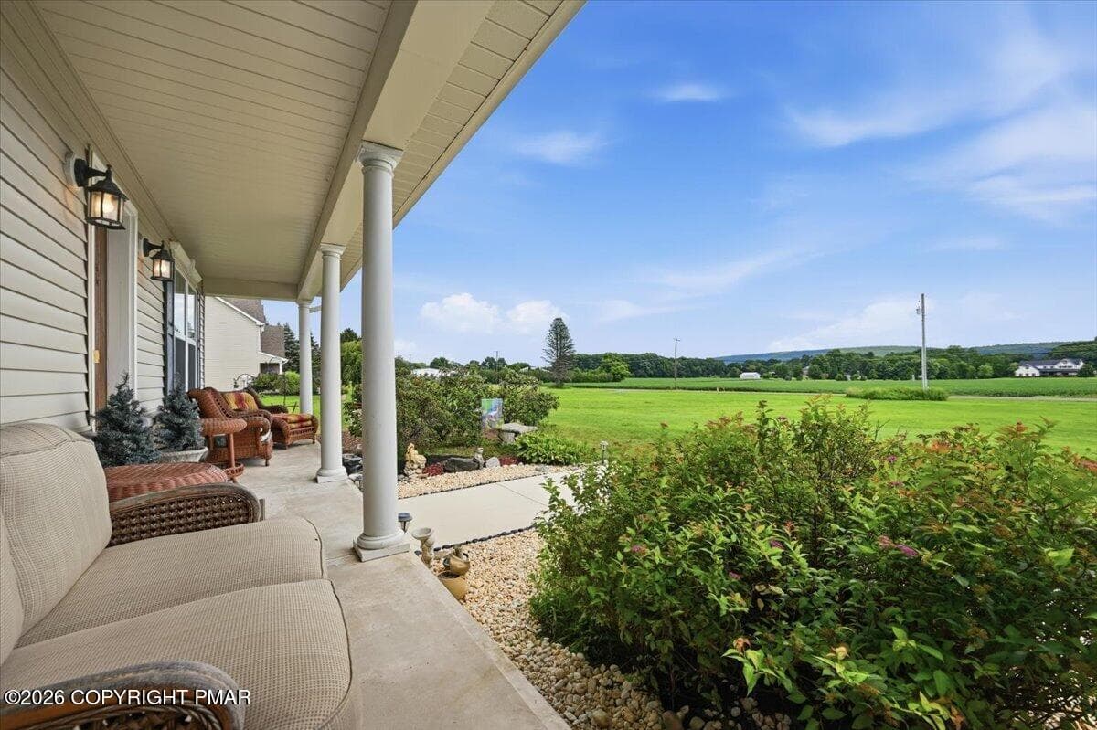 45 Porch - 707 Gilbert Road, Gilbert, PA 18331
