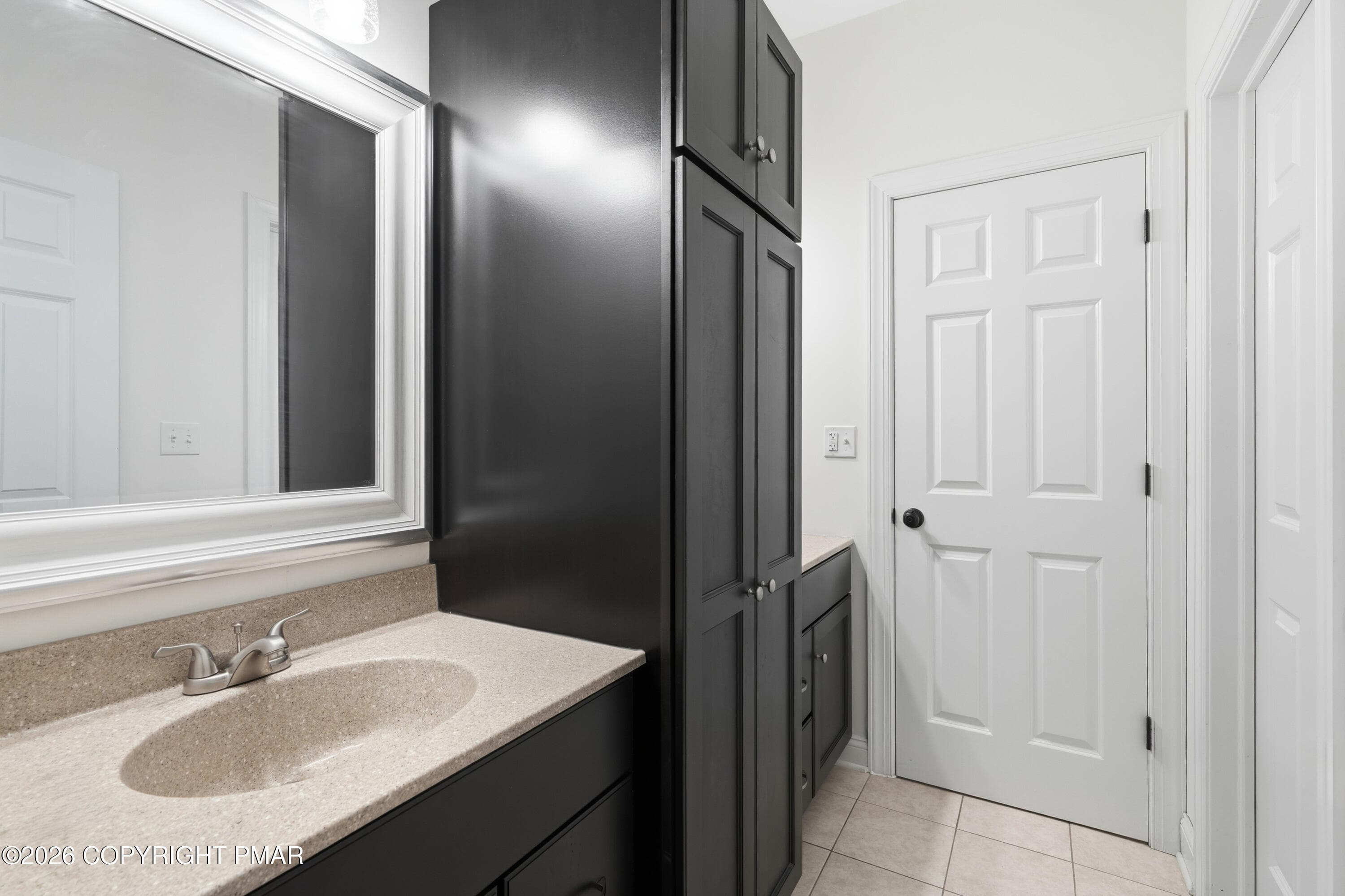 Int 66 - 55 Island Court, Easton, PA 18042, Easton