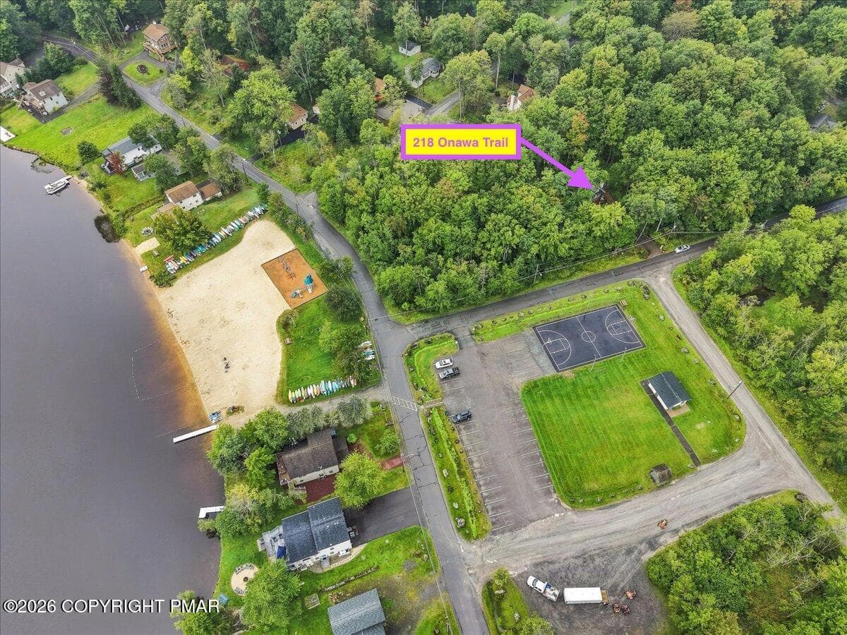 proximity to the beach! - 218 Onawa Trail, Pocono Lake, PA 18347