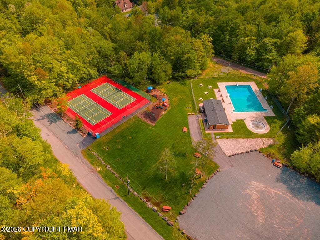 Minisink Pool - 218 Onawa Trail, Pocono Lake, PA 18347