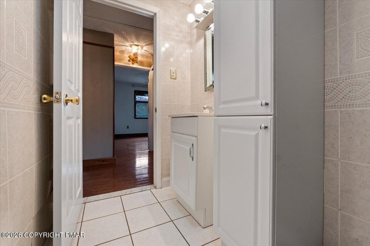 50-DSC07055 - 95 Canaan Street, Carbondale, PA 18407, Carbondale