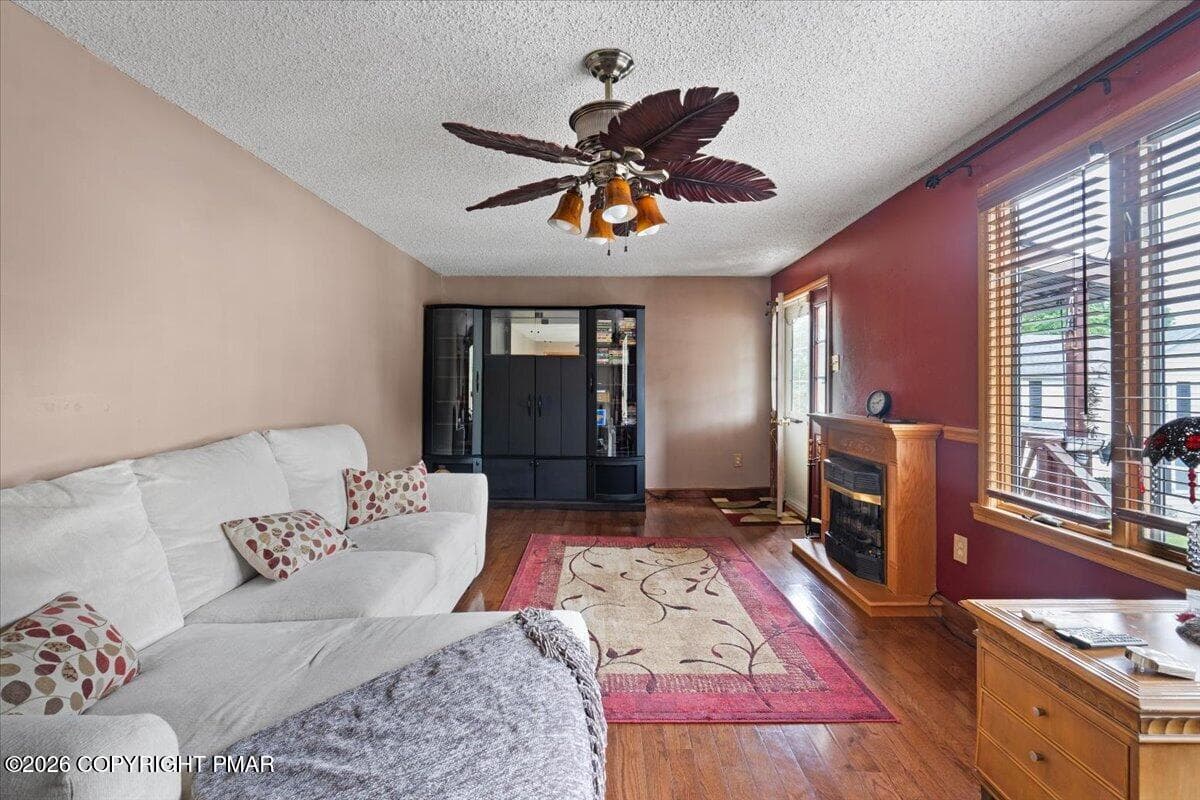 51-DSC07028 - 95 Canaan Street, Carbondale, PA 18407, Carbondale