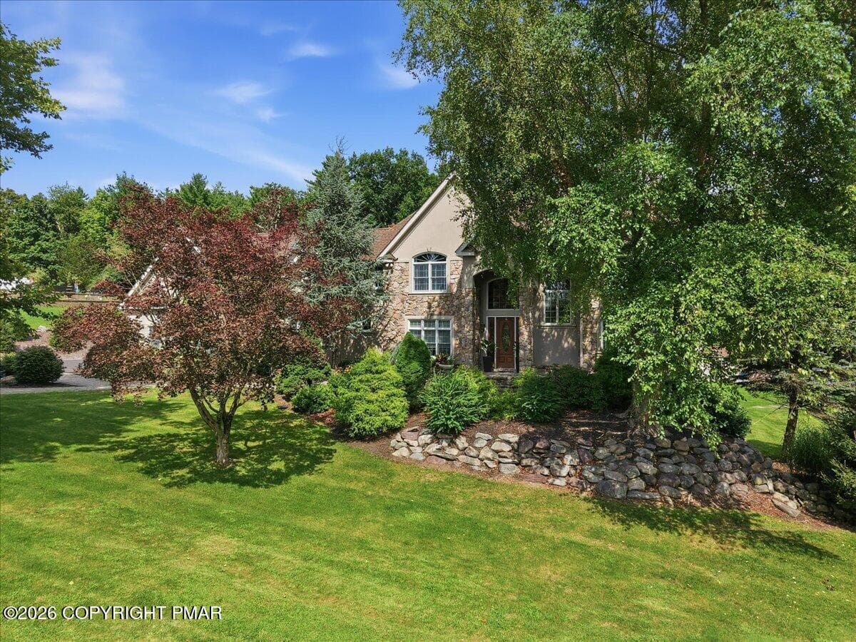 106-092_dji_fly_20260904_140438_0280_178 - 150 Kettle Ridge Drive, Stroudsburg, PA 18360