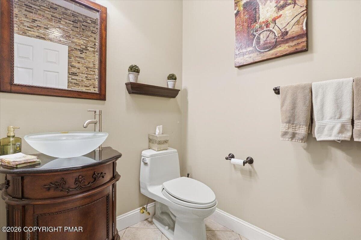 067-061_DSC00530 - 150 Kettle Ridge Drive, Stroudsburg, PA 18360