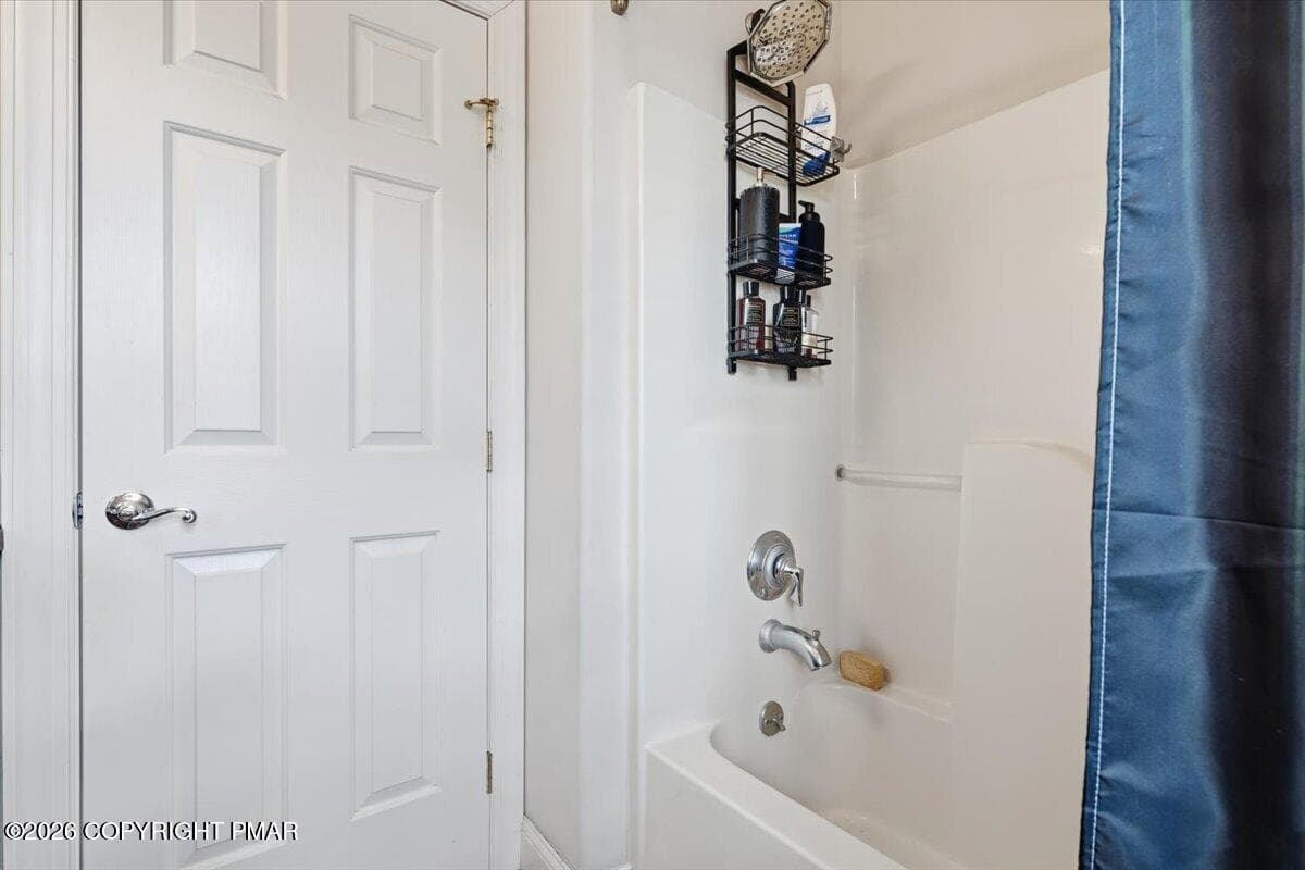 072-066_DSC00632 - 150 Kettle Ridge Drive, Stroudsburg, PA 18360