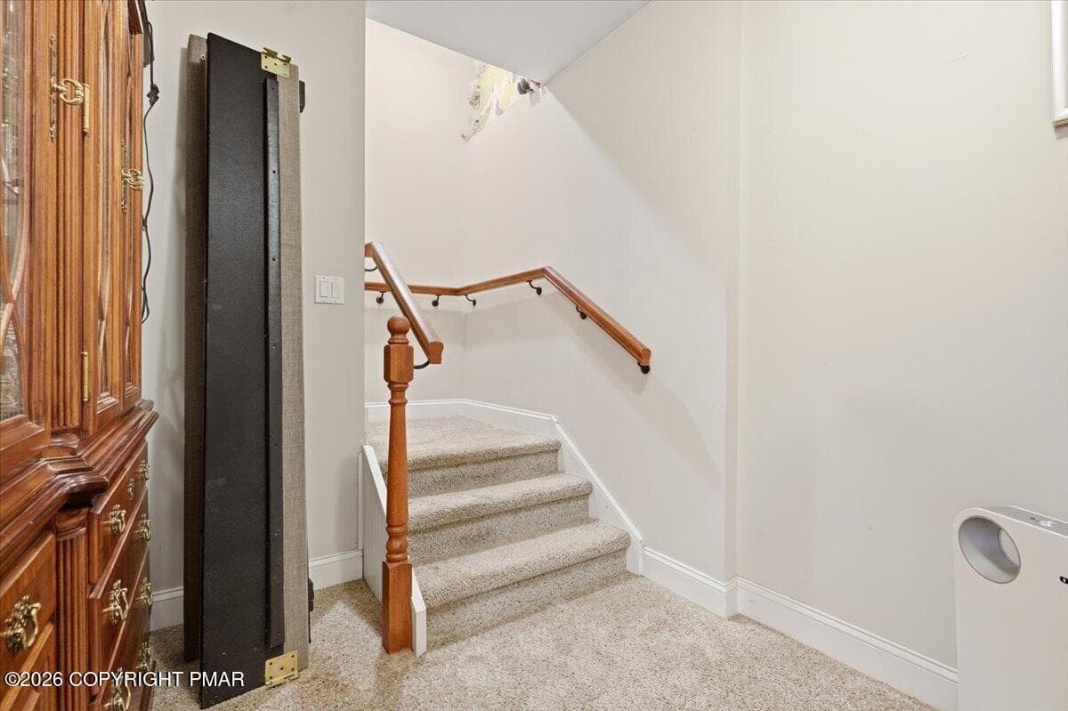 082-072_DSC00701 - 150 Kettle Ridge Drive, Stroudsburg, PA 18360